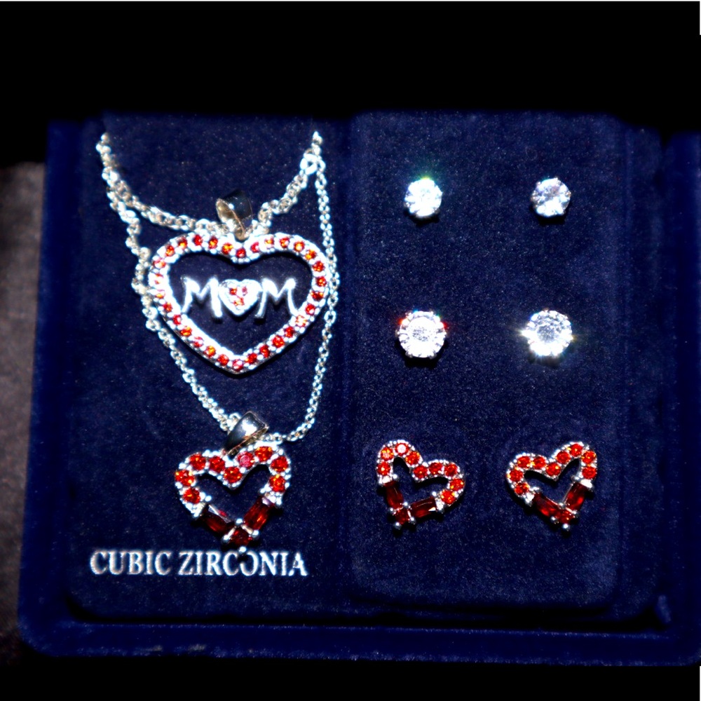 Heart Mom Pendant Necklace/Earrings CZ